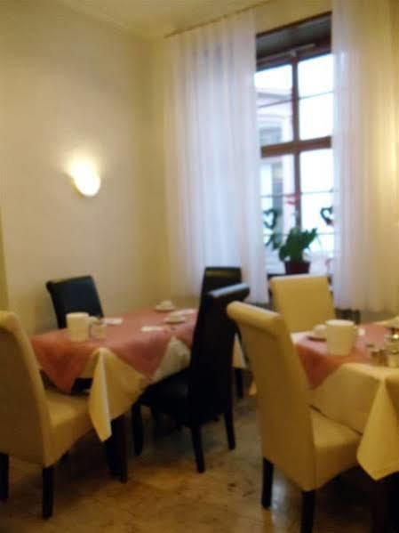 Hotel Zum Pfalzgrafen Heidelberg Buitenkant foto